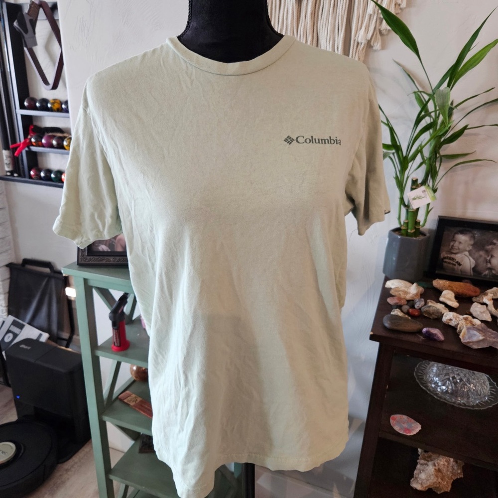 Columbia Men’s Light Sage Green Short Sleeve Logo Tee